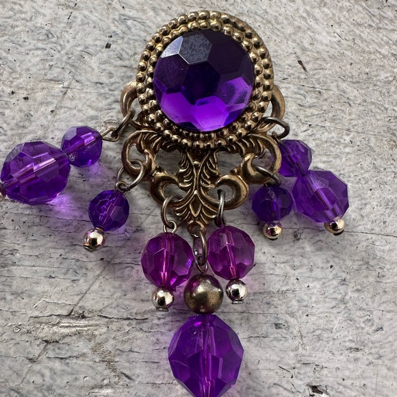 Vintage 60s Purple Etruscan Clip On Earrings - Picture 4 of 6